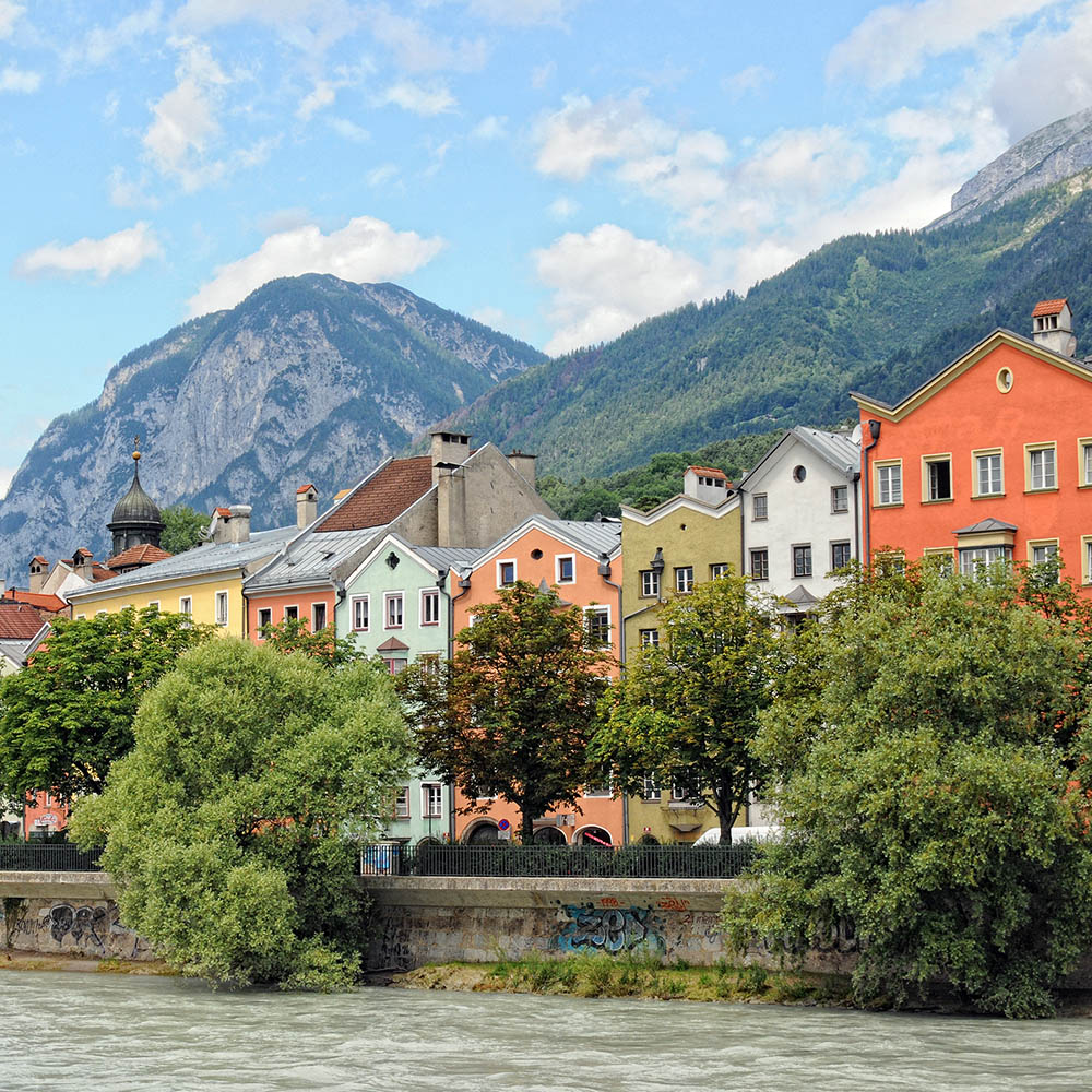 Sunrise over famous Hallstatt fisherman village, Austria